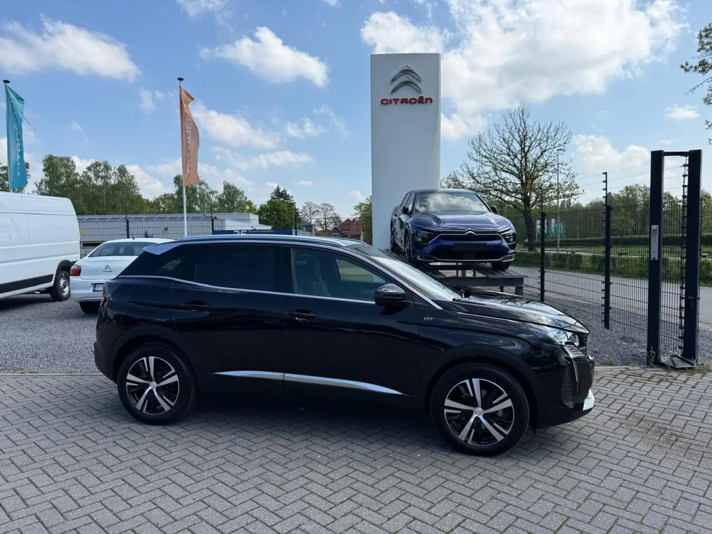 Peugeot 3008 1.2 Turbo 130 GT Line Noir - 1