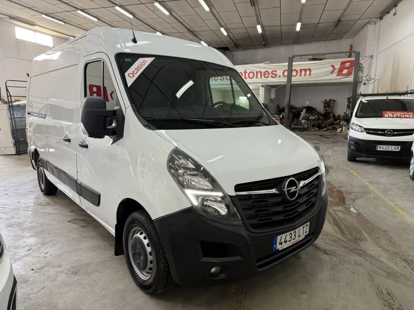 Opel Movano Fg. 2.3Turbo D 135 L2H2 3500 Wit - 2