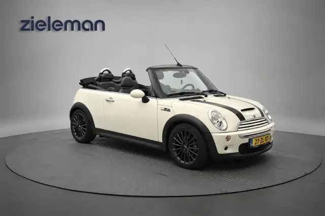 2008 MINI Convertible in White for sale