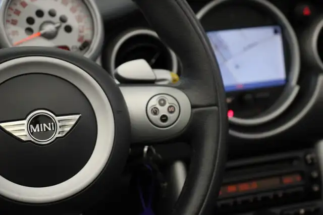 MINI Convertible view 6