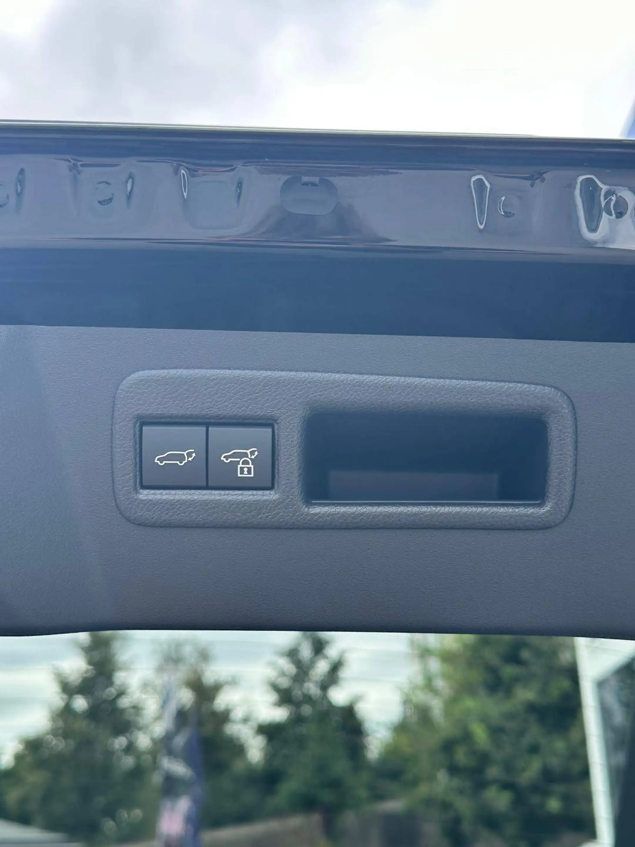 Subaru Uncharted 252 kW AWD Platinum — photo 11