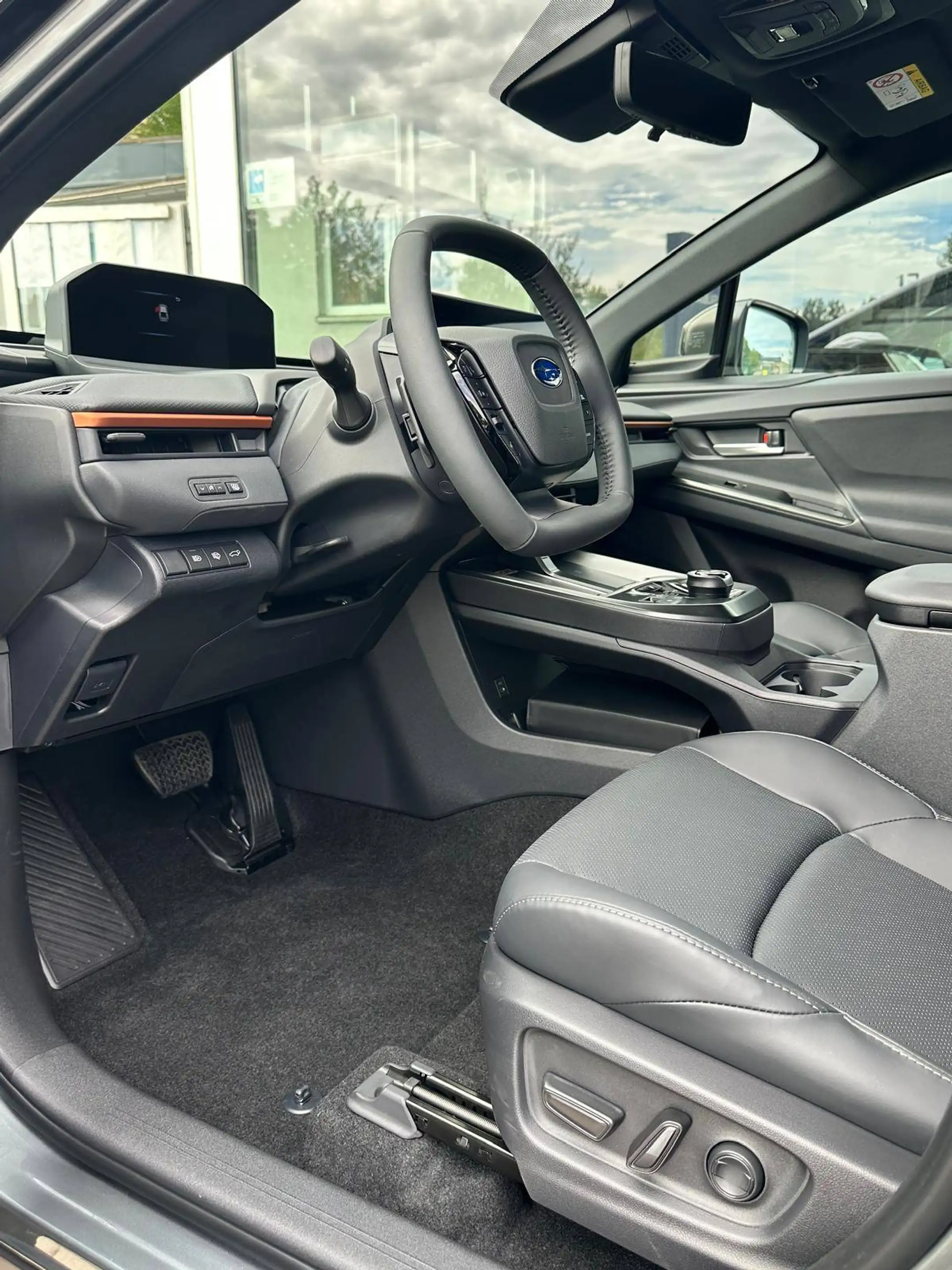 Subaru Uncharted 252 kW AWD Platinum — photo 13