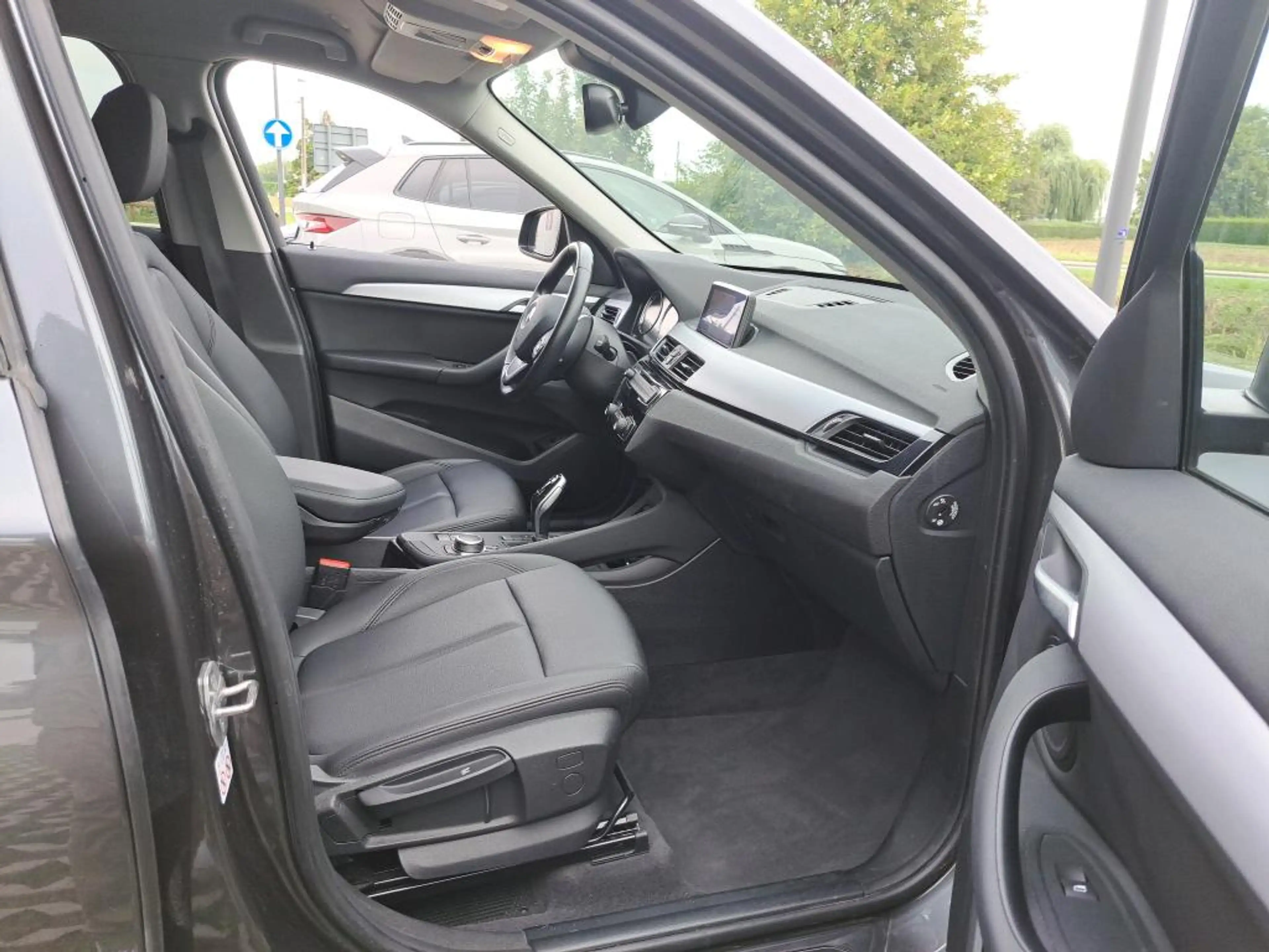 BMW X1 18iA sDrive **NAVI PRO-CUIR-CRUISE** — photo 5