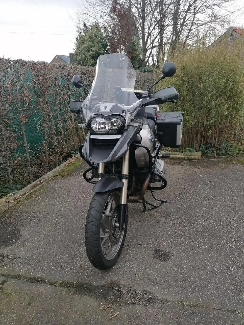 BMW R 1250 GS Stříbrná - 1