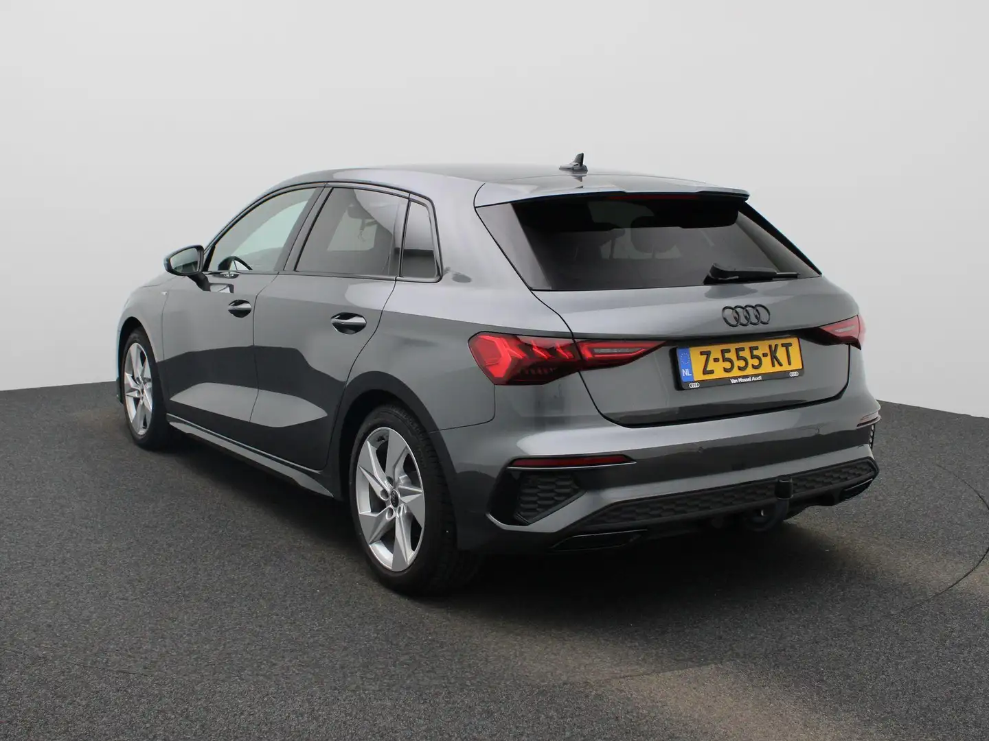 Audi A3 Sportback 35 TFSI S edition 150 PK | Automaat | S- Gris - 2
