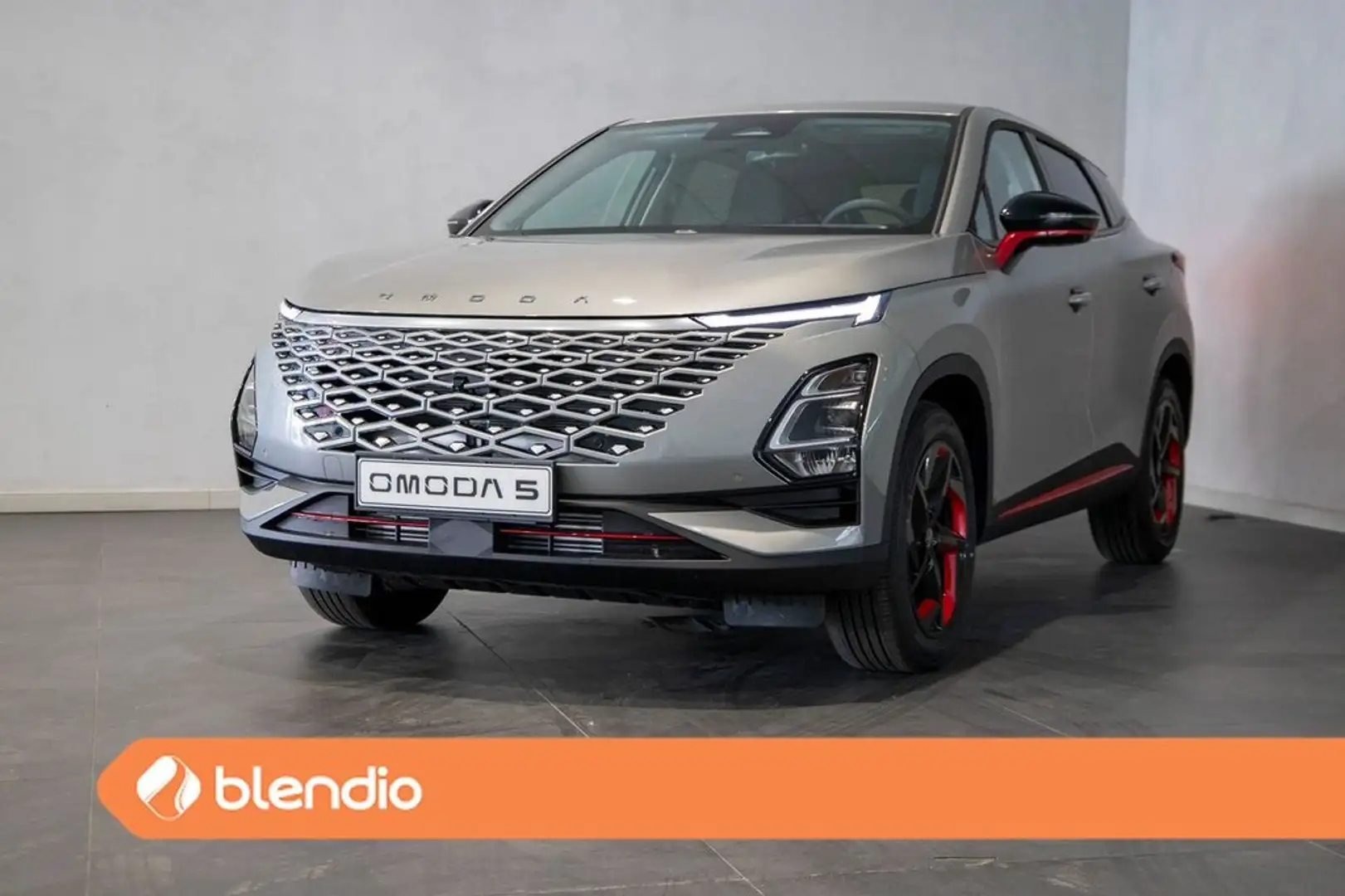 Omoda 5 1.6 T-GDI DCT PREMIUM 18CV P Argintiu - 1