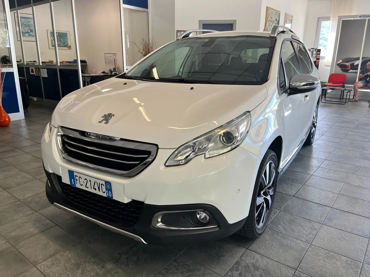 Peugeot 2008 1.6 bluehdi 120CV  Allure s EURO 6 Blanc - 1