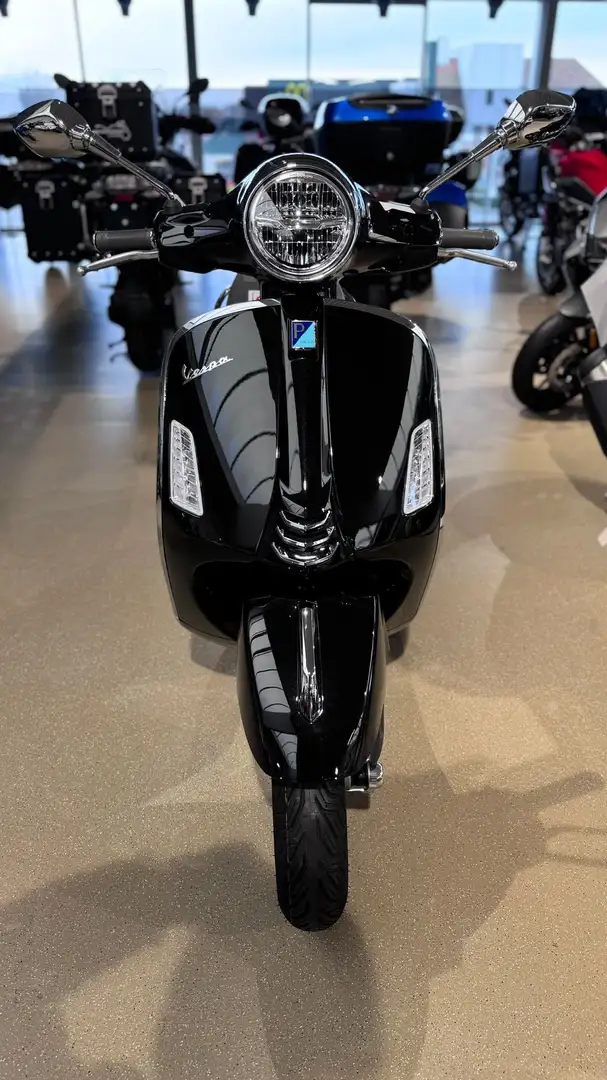 Vespa GTS 125 - NIEUW - E5 Negru - 2