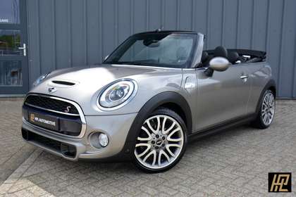 MINI Cooper S Cabrio Mini 2.0 192pk Chili Serious Business * FULL Optio