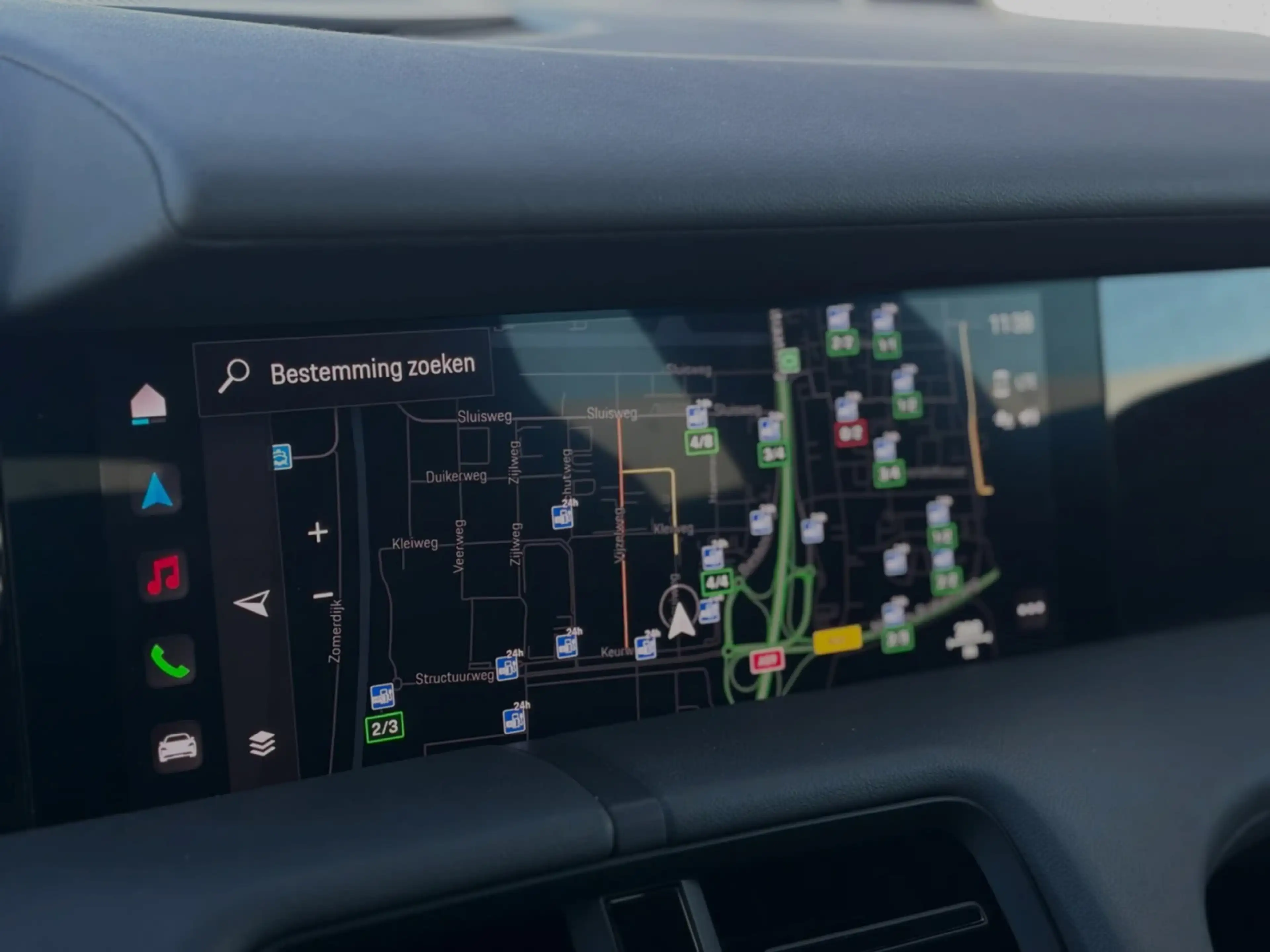 Porsche Taycan 4S Performance 84kWh(Dealer OndH, Carplay, Camera, — photo 8