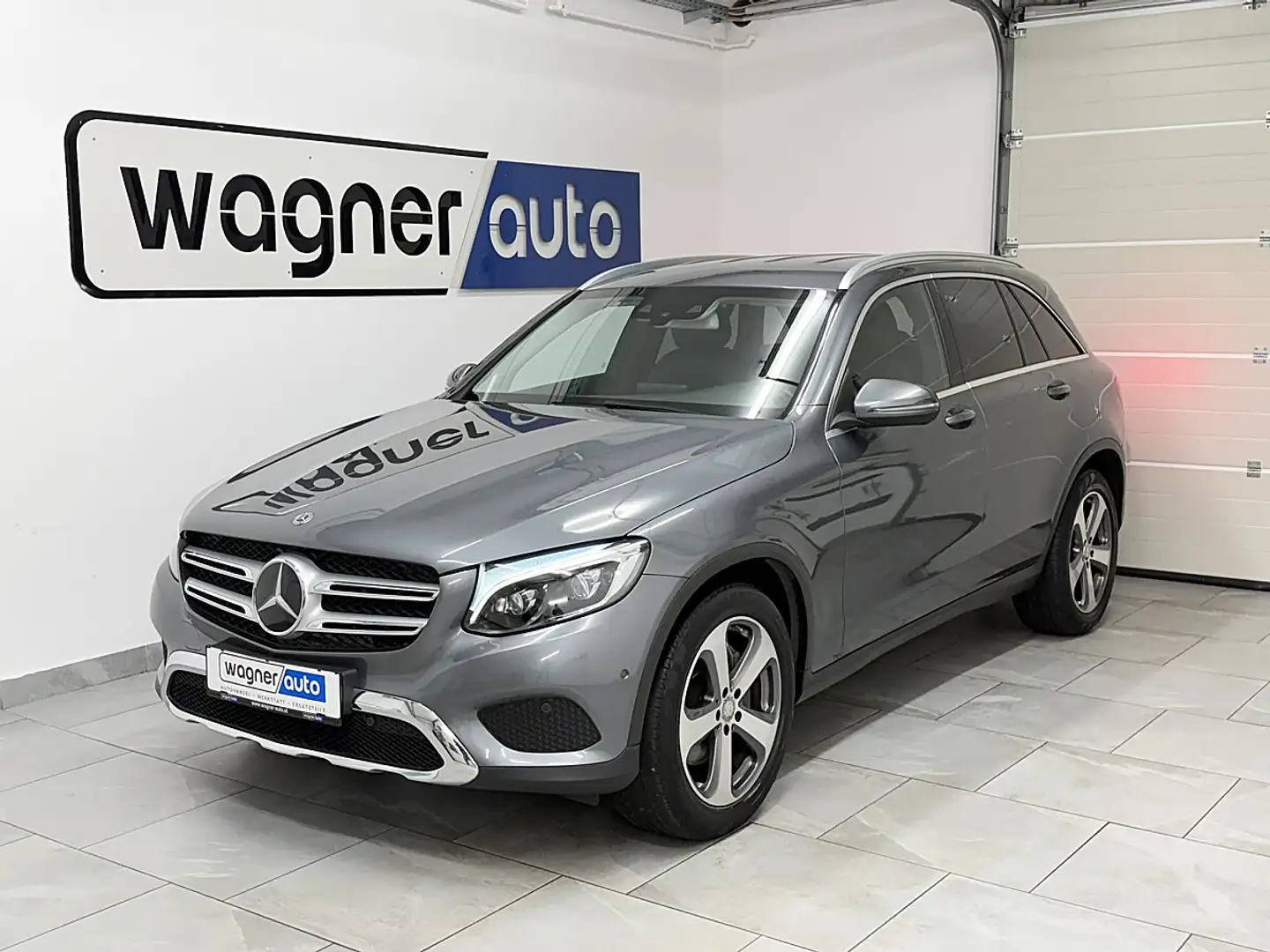Mercedes-Benz GLC 220 d 4MATIC Aut.LED/ACC/Navi/el.AHK/RFK/19"Alu Grau - 2