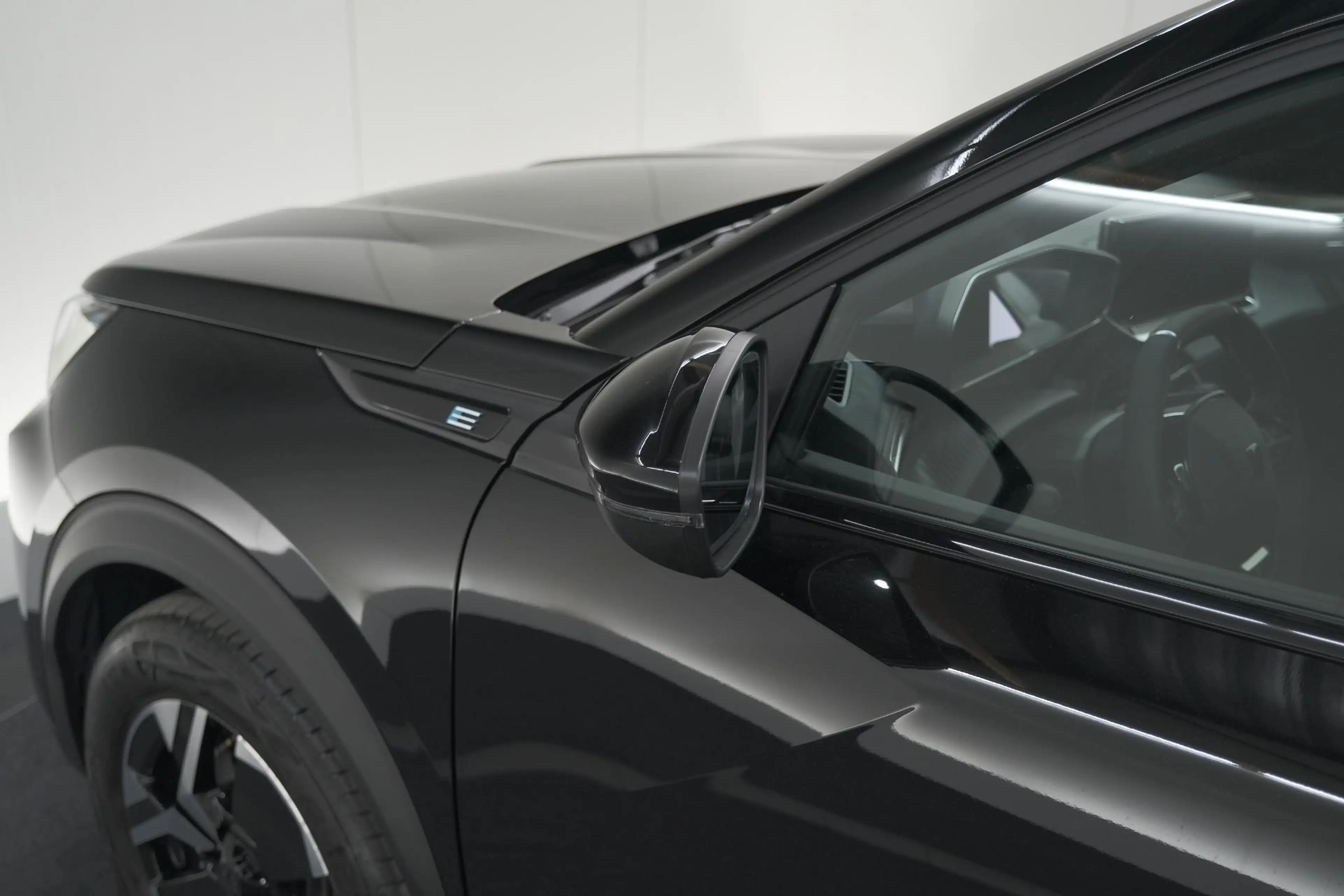 Peugeot e-2008 EV GT 54 kWh | 11 KW Lader | Warmtepomp | Camera | — photo 13