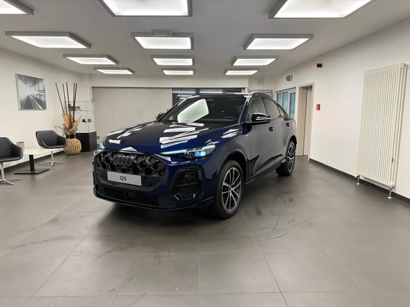 Audi Q5 Sportback S line 204 CV / 150 kW TDI quattro S tro Bleu - 1