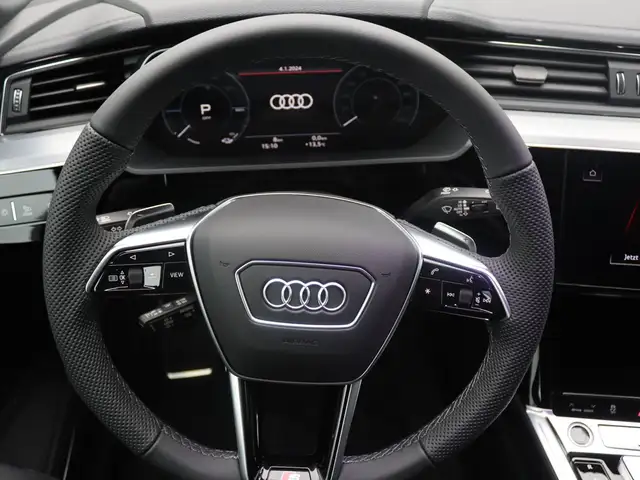 Audi Q8 E-Tron view 15