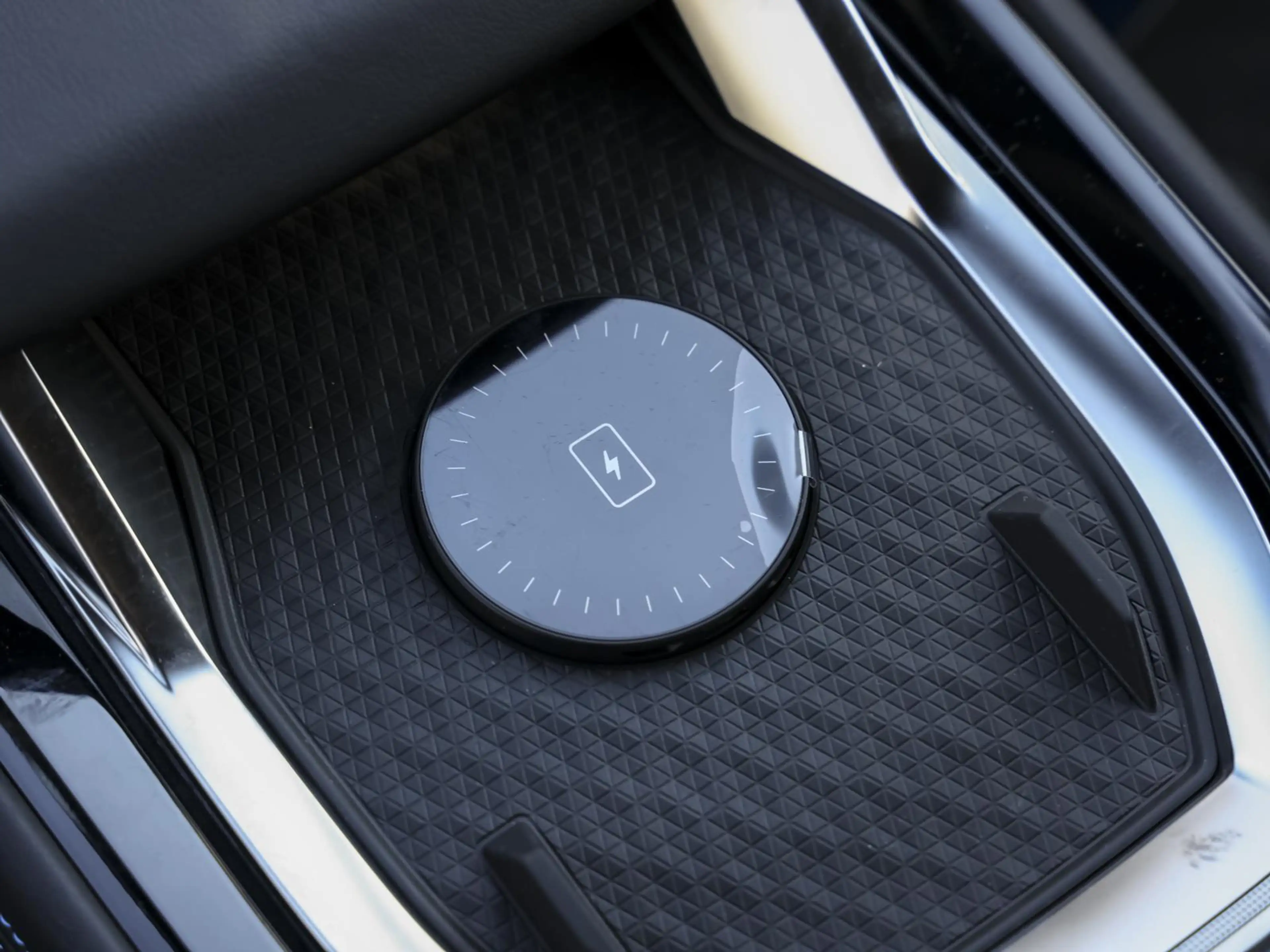 Renault Rafale Esprit Alpine PHEV 4x4  GJR Harman Kardon — photo 14