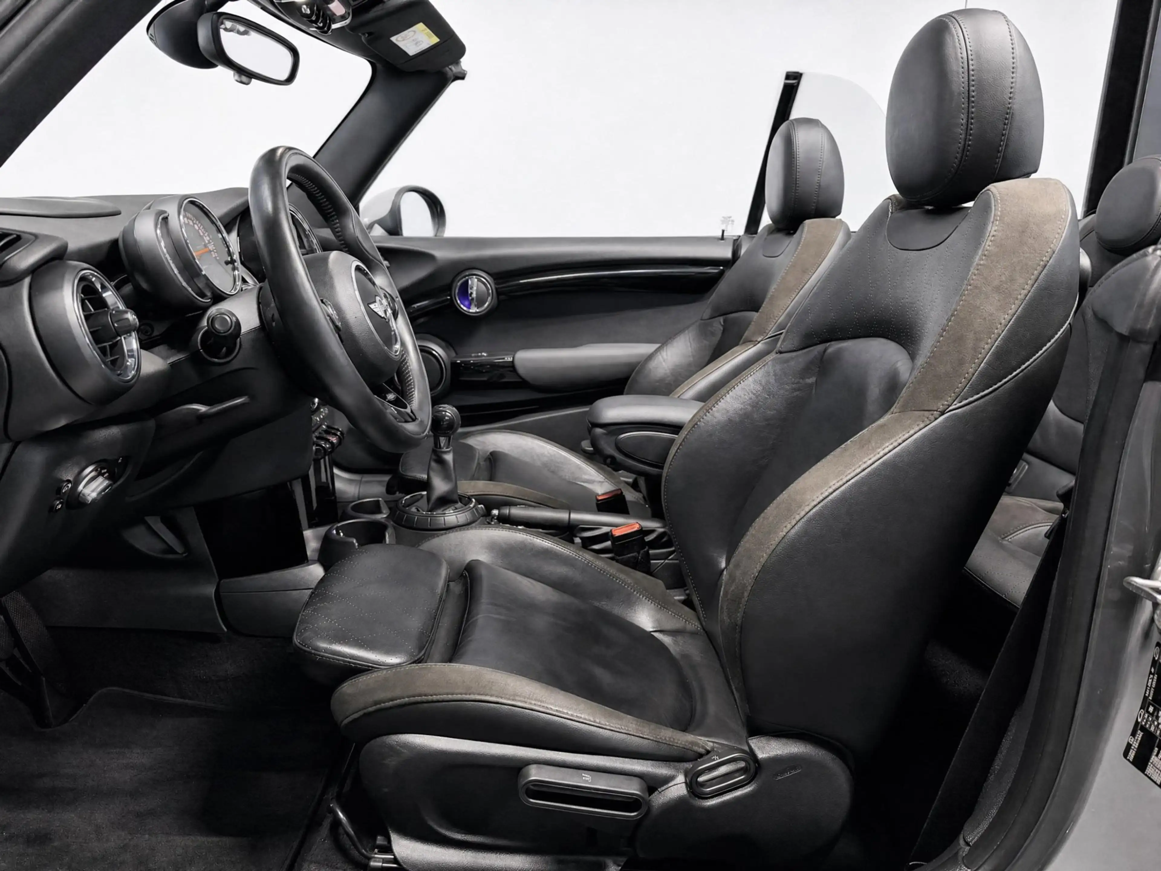 MINI Cooper Cabrio 1.5 Chili Serious Business (LED, LEDER, STOELVERWA — photo 8