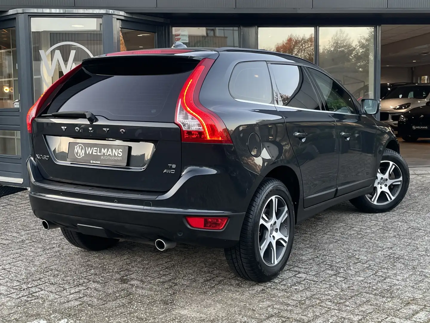 Volvo XC60 3.0 T6 AWD Summum Youngtimer l Xenon l Leder | Tre Gris - 2