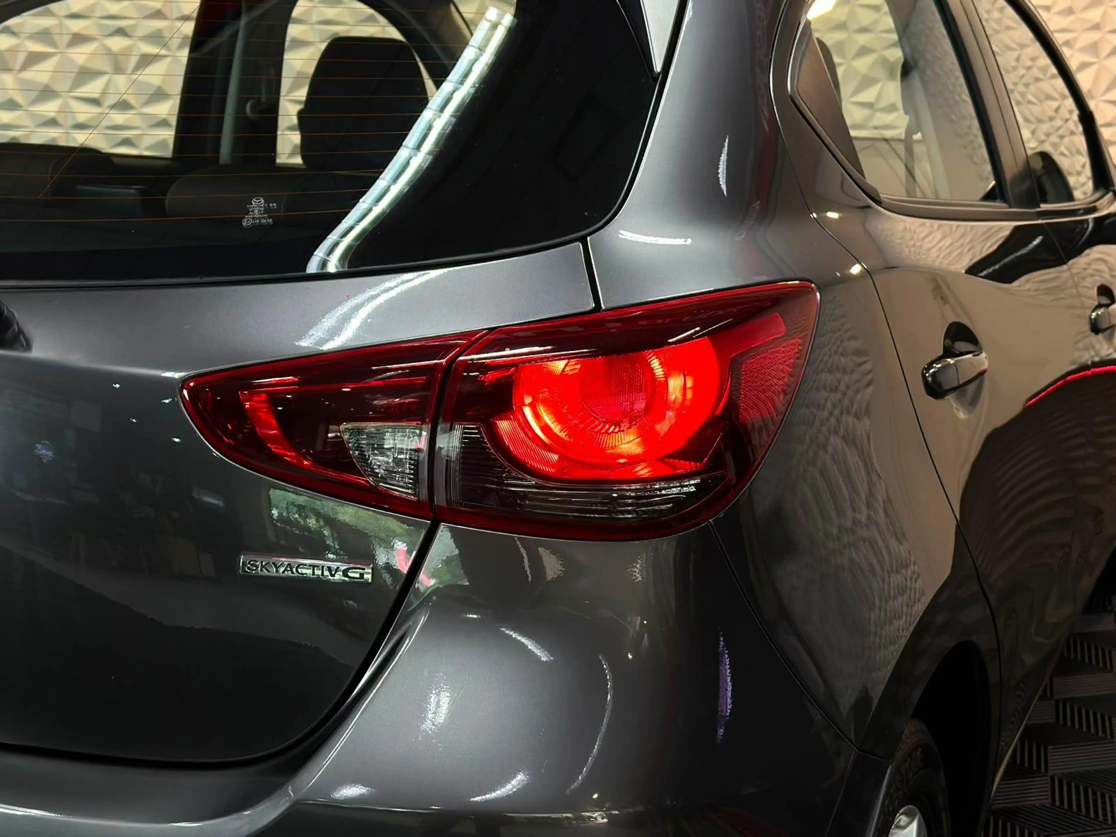 Mazda 2 1.5 CENTER-LINE SKYACTIVE CARPLAY#LED#SHZ#1HD — photo 10