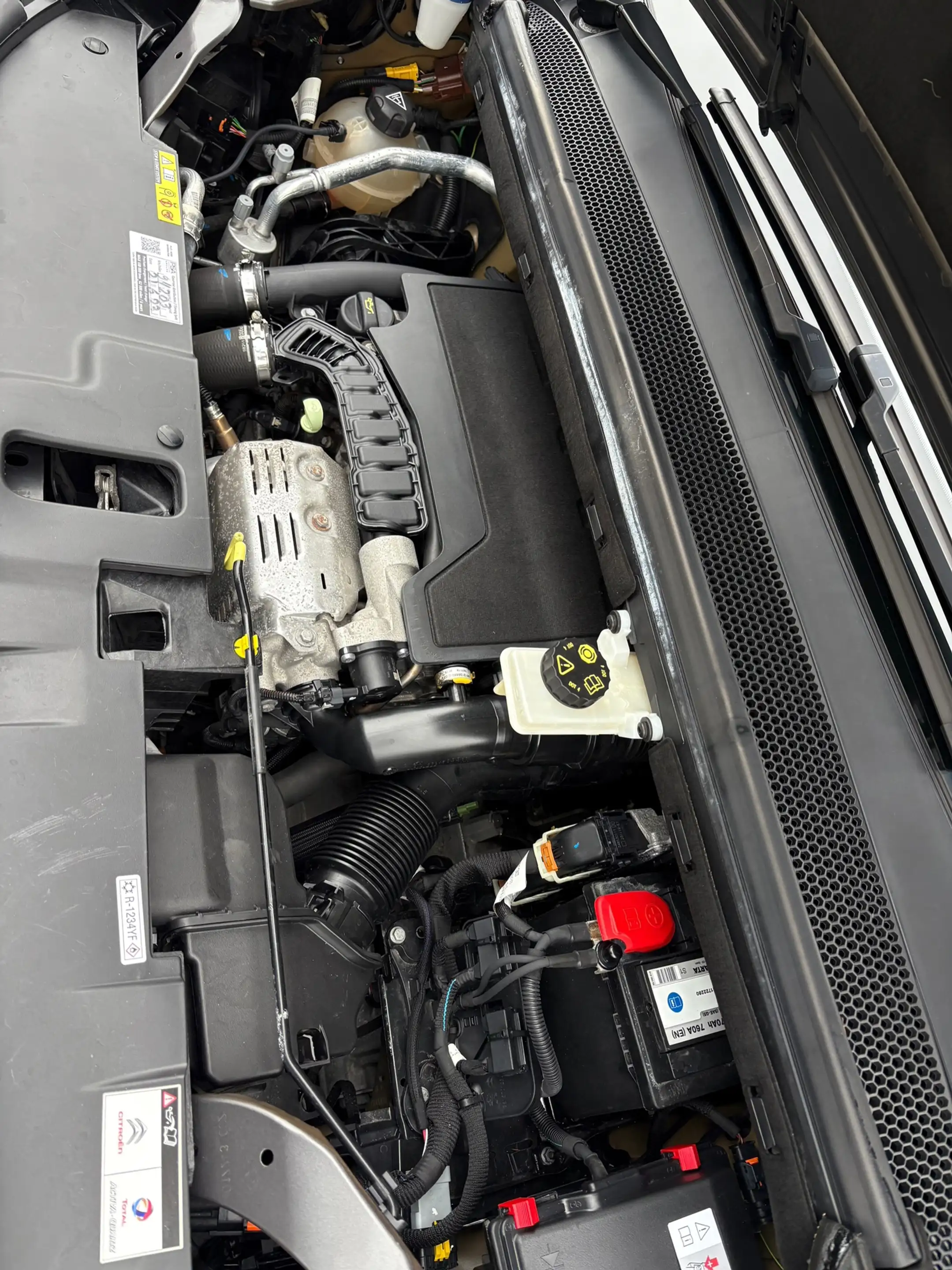 Citroen Grand C4 SpaceTourer 1.2 PureTech 7pers Business - Gris Platinium - Cru — photo 33
