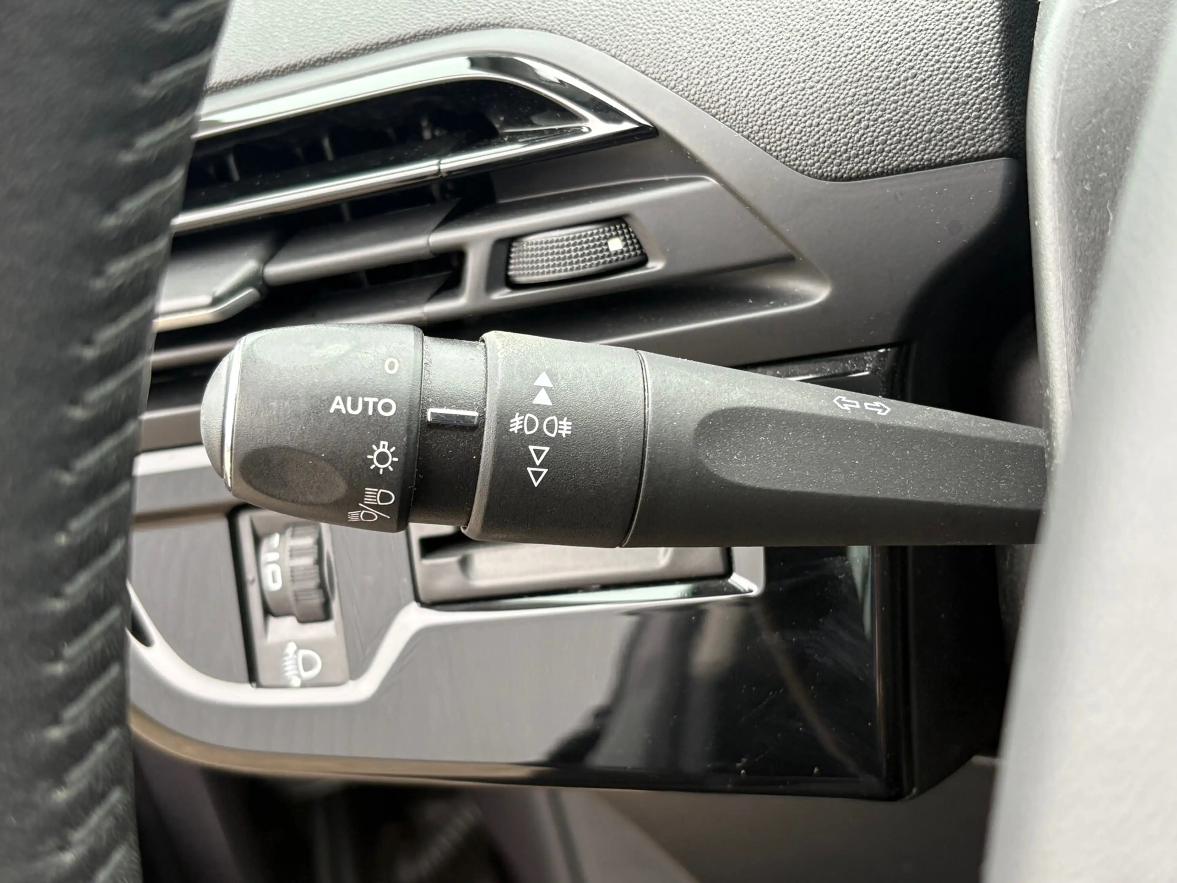 Citroen Grand C4 SpaceTourer 1.2 PureTech 7pers Business - Gris Platinium - Cru — photo 22