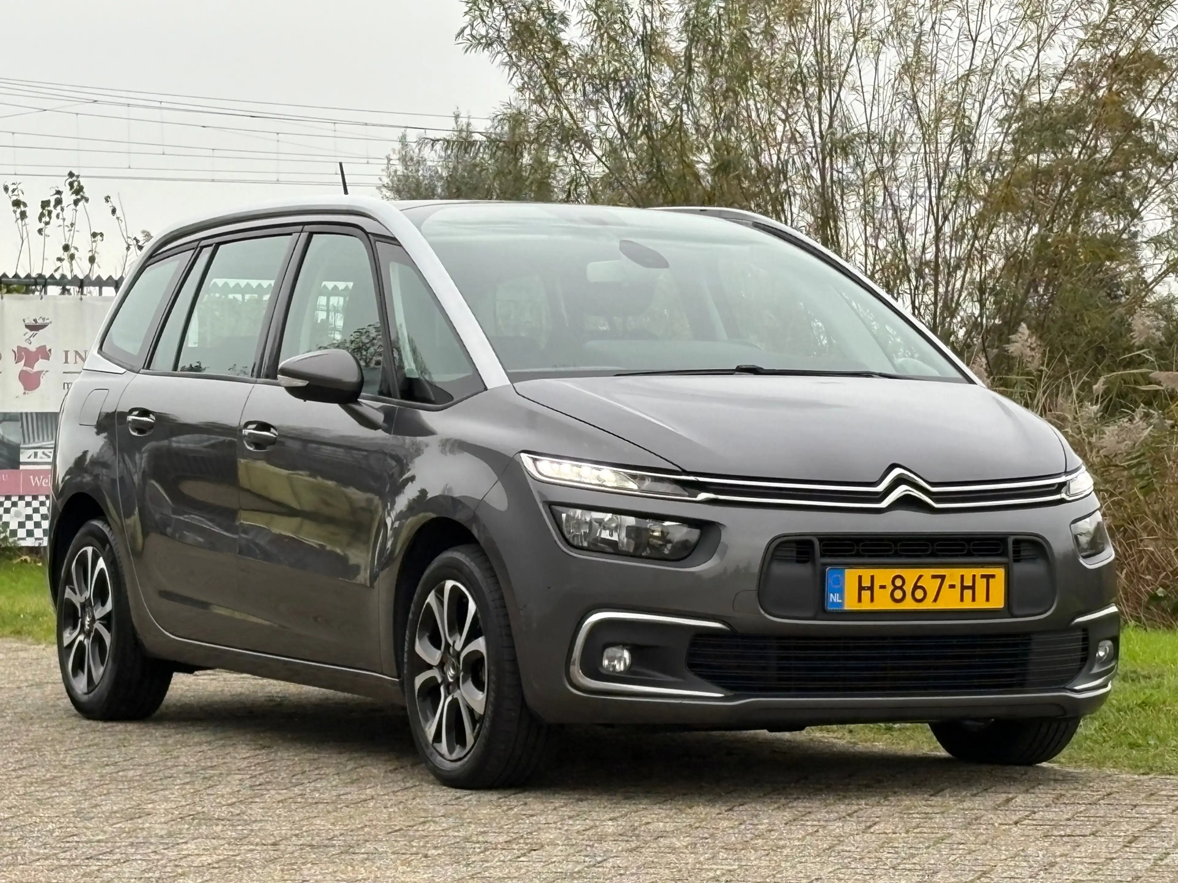 Citroen Grand C4 SpaceTourer 1.2 PureTech 7pers Business - Gris Platinium - Cru — photo 10
