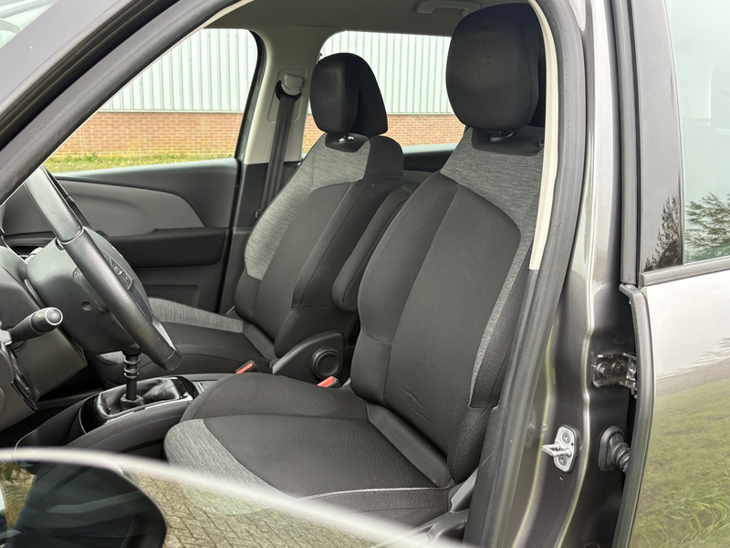 Citroen Grand C4 SpaceTourer 1.2 PureTech 7pers Business - Gris Platinium - Cru — photo 14