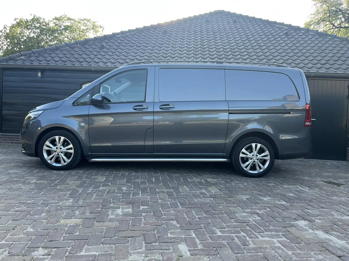 Mercedes-Benz Vito 119 CDI BlueTEC Lang Grijs - 2