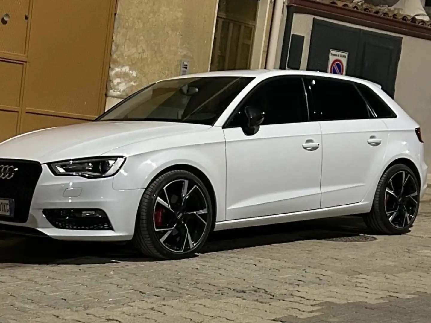 Audi A3 A3 Sportback 2.0 tdi Ambiente 150cv E6 Bianco - 1