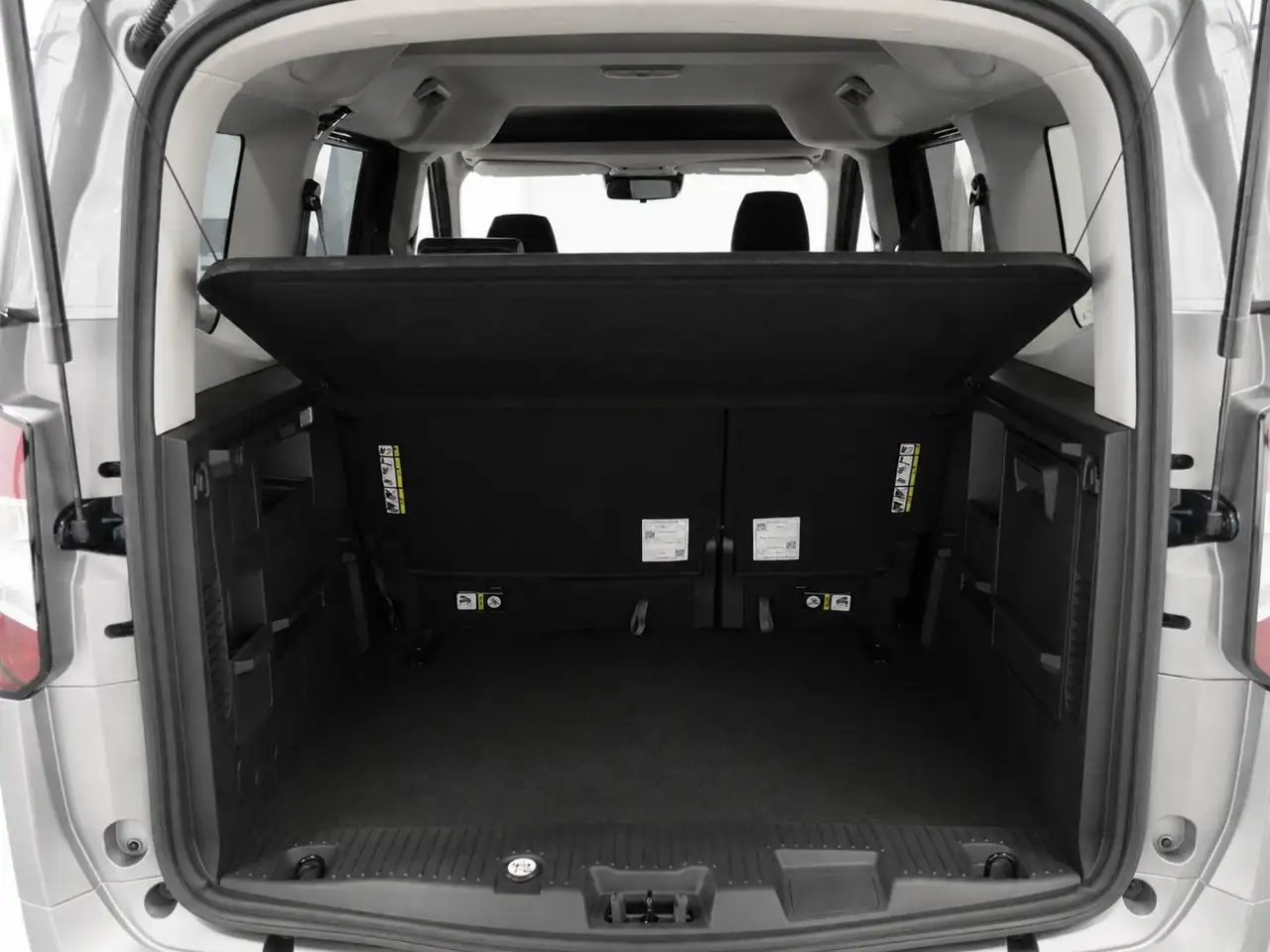 Ford Tourneo Courier 2026 — фото 12