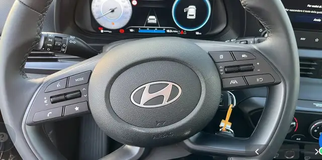 Hyundai i20 view 9