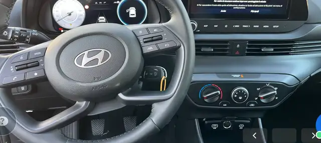 Hyundai i20 view 8