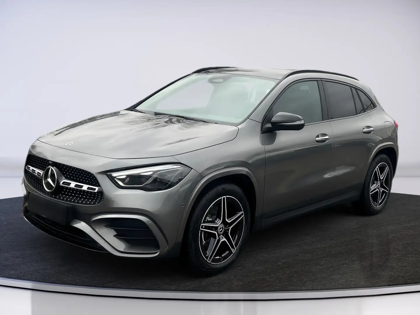 Mercedes-Benz GLA 200 d 4M AMG Line * Navi * Pano * Night * Grau - 2