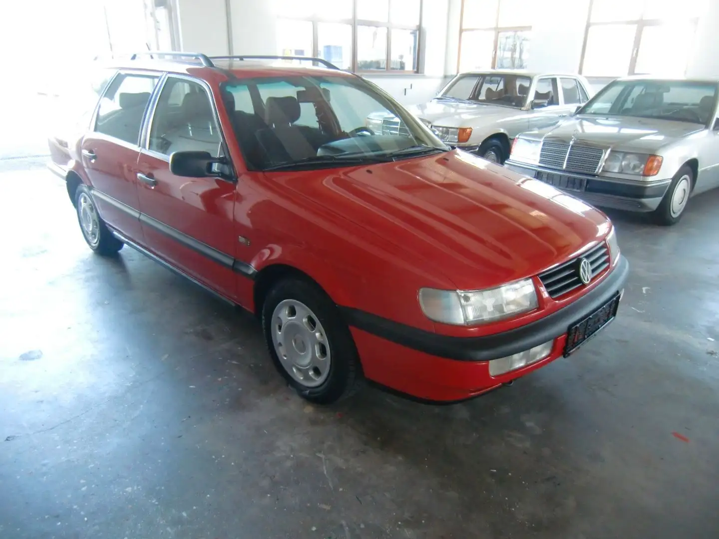 Volkswagen Passat Variant Biker/Autom/1. Hd/eGHSD/org.97tkm Roşu - 1