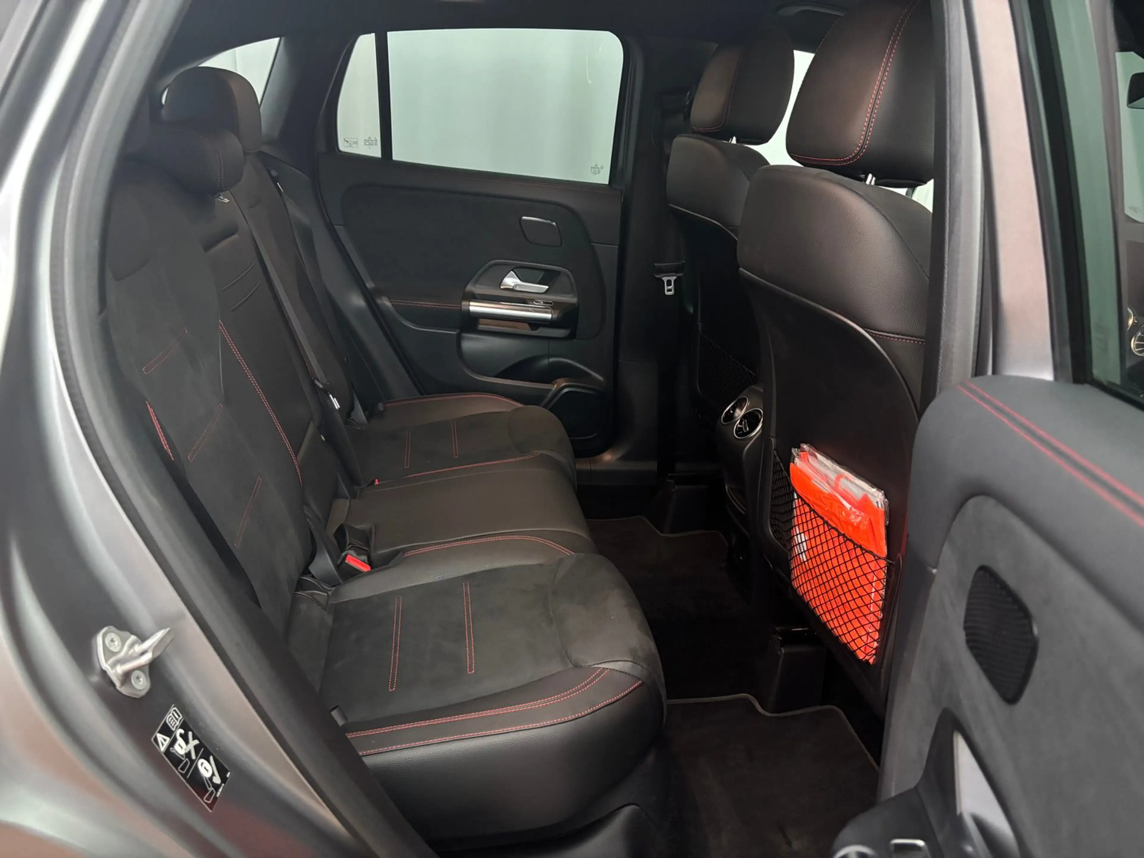 Mercedes-Benz GLA 220 220 d 4MATIC Aut. — photo 15