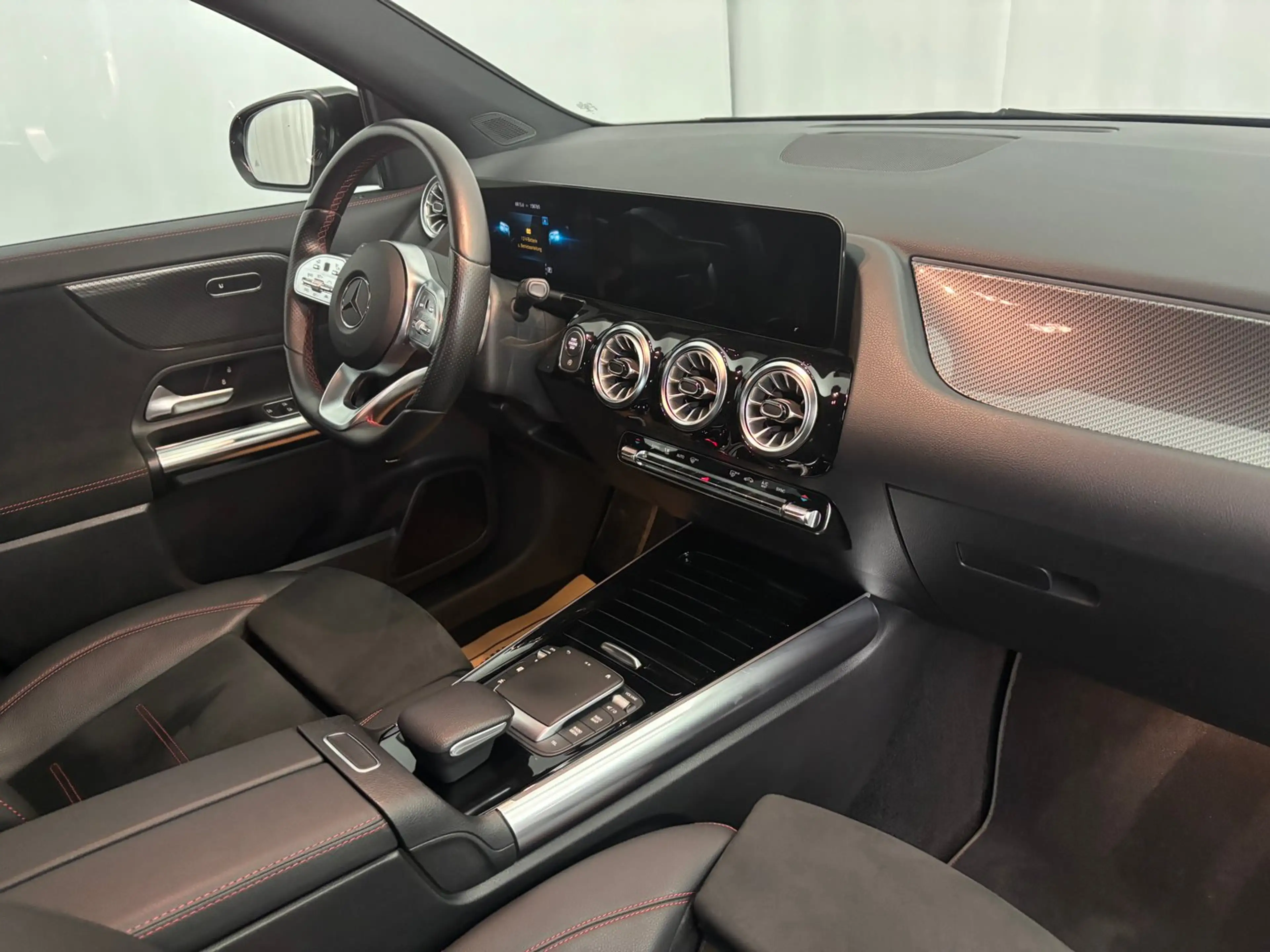 Mercedes-Benz GLA 220 220 d 4MATIC Aut. — photo 7