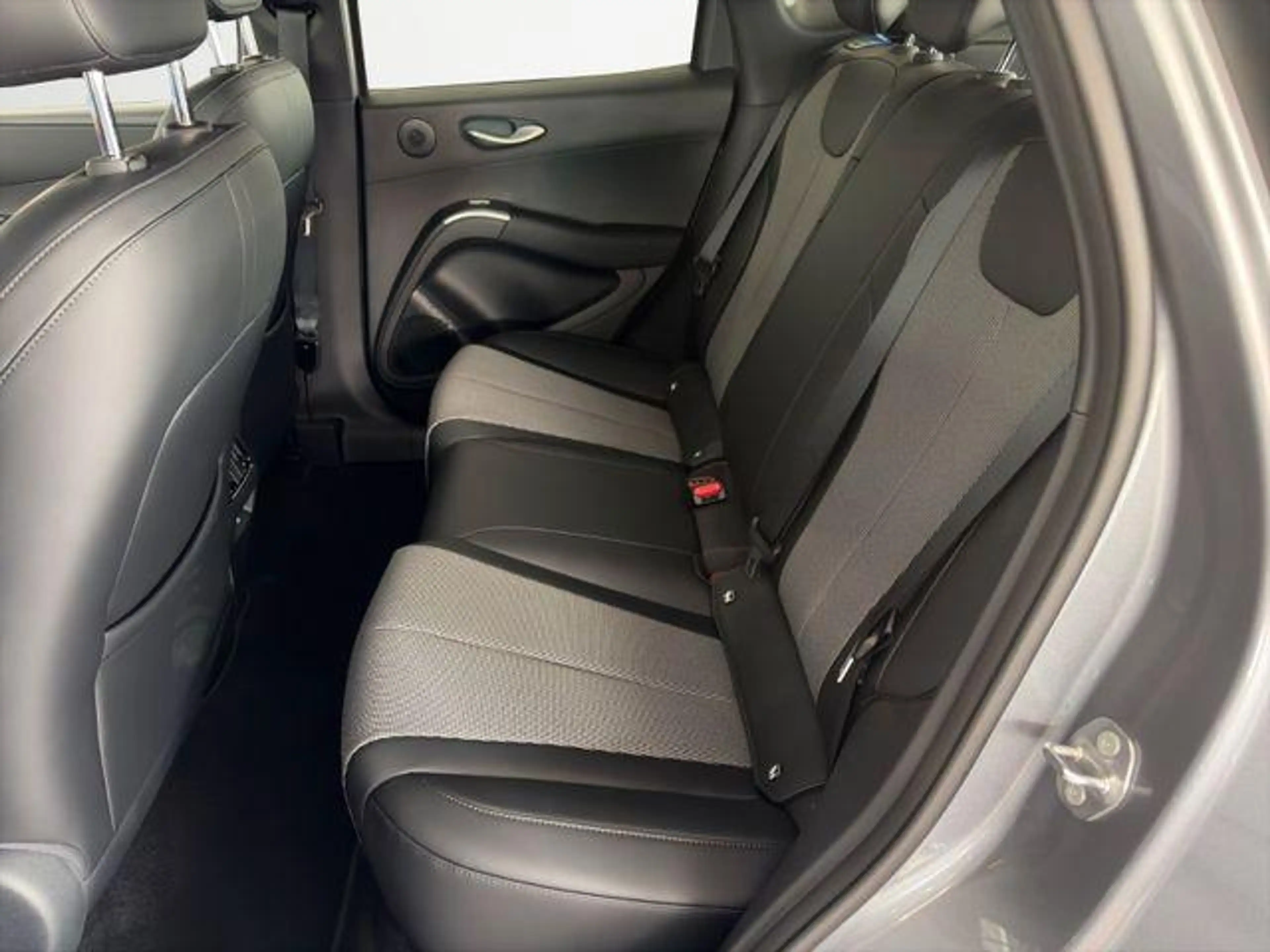 BYD Dolphin G DM-i Comfort /PANO/SHZ/SOFORT 156 kW (212 PS), ... — photo 10