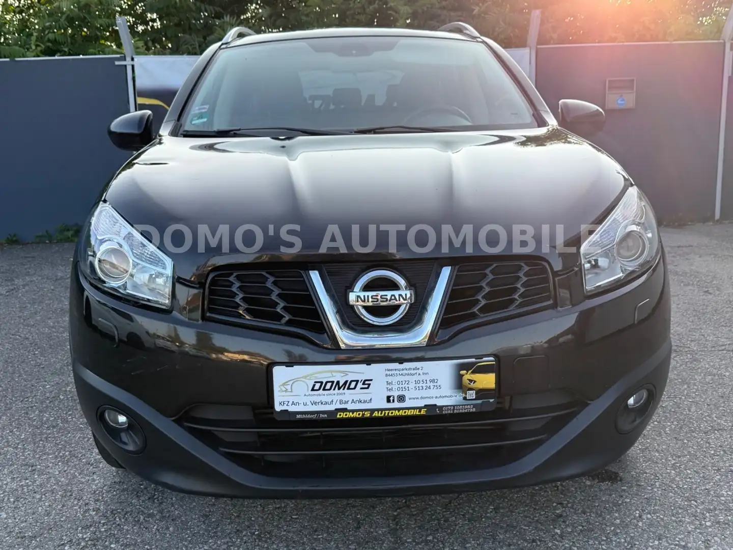 Nissan Qashqai +2 Tekna 4X4 7.Sitzer Panorama Schwarz - 2