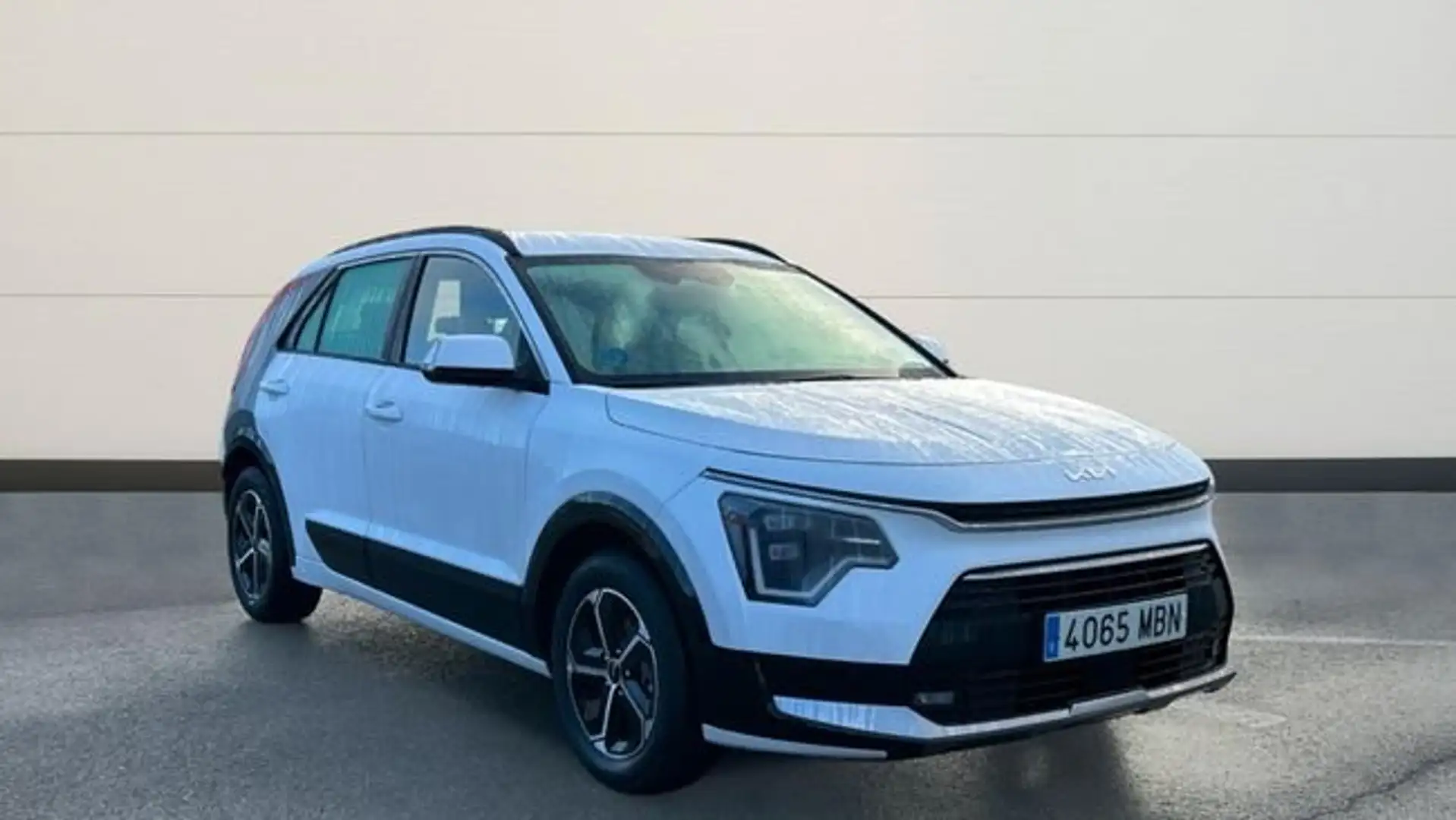 Kia Niro 1.6 GDI HEV DRIVE 141 5P Blanco - 1