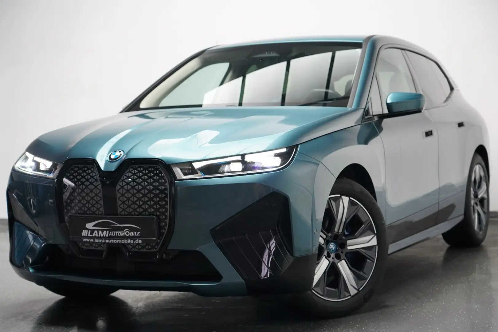 BMW iX 40 xDrive EDITION SPORT SOFT CLOSE LASER 360 Bleu - 1