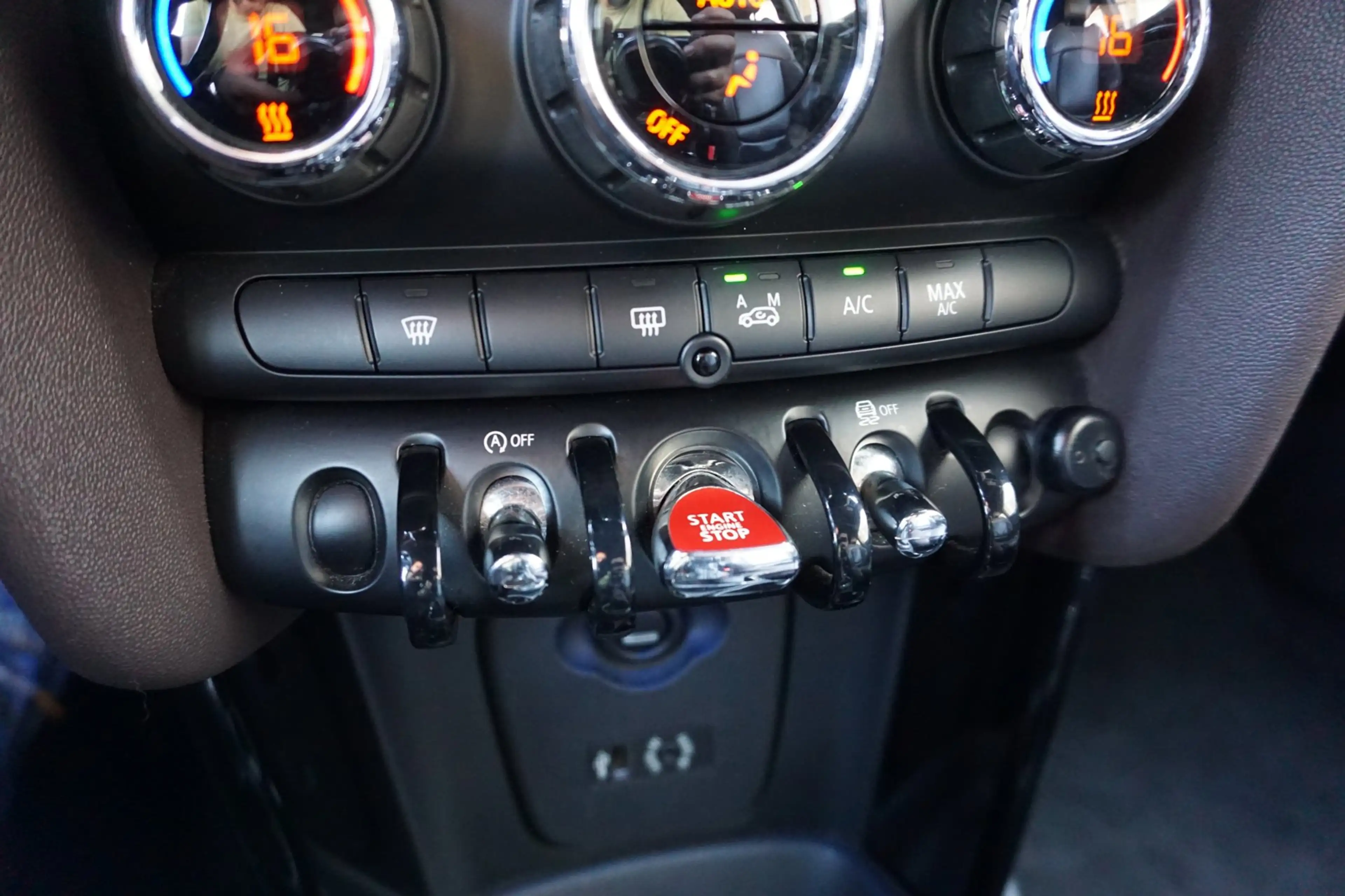 MINI Cooper D 3-Deurs 1.5 — photo 13