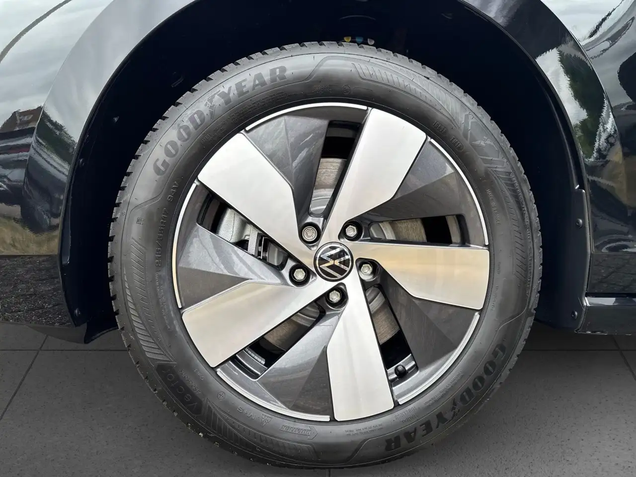 Volkswagen Passat Variant Passat Business 1,5l eHybrid 110kW(150 PS)/85KW( 7