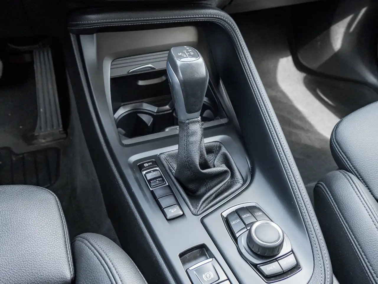 BMW X1 снимка BMW X1