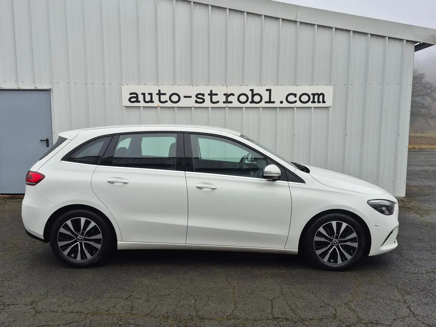 Mercedes-Benz B 180 B 180 d *Automatik* Weiß - 2