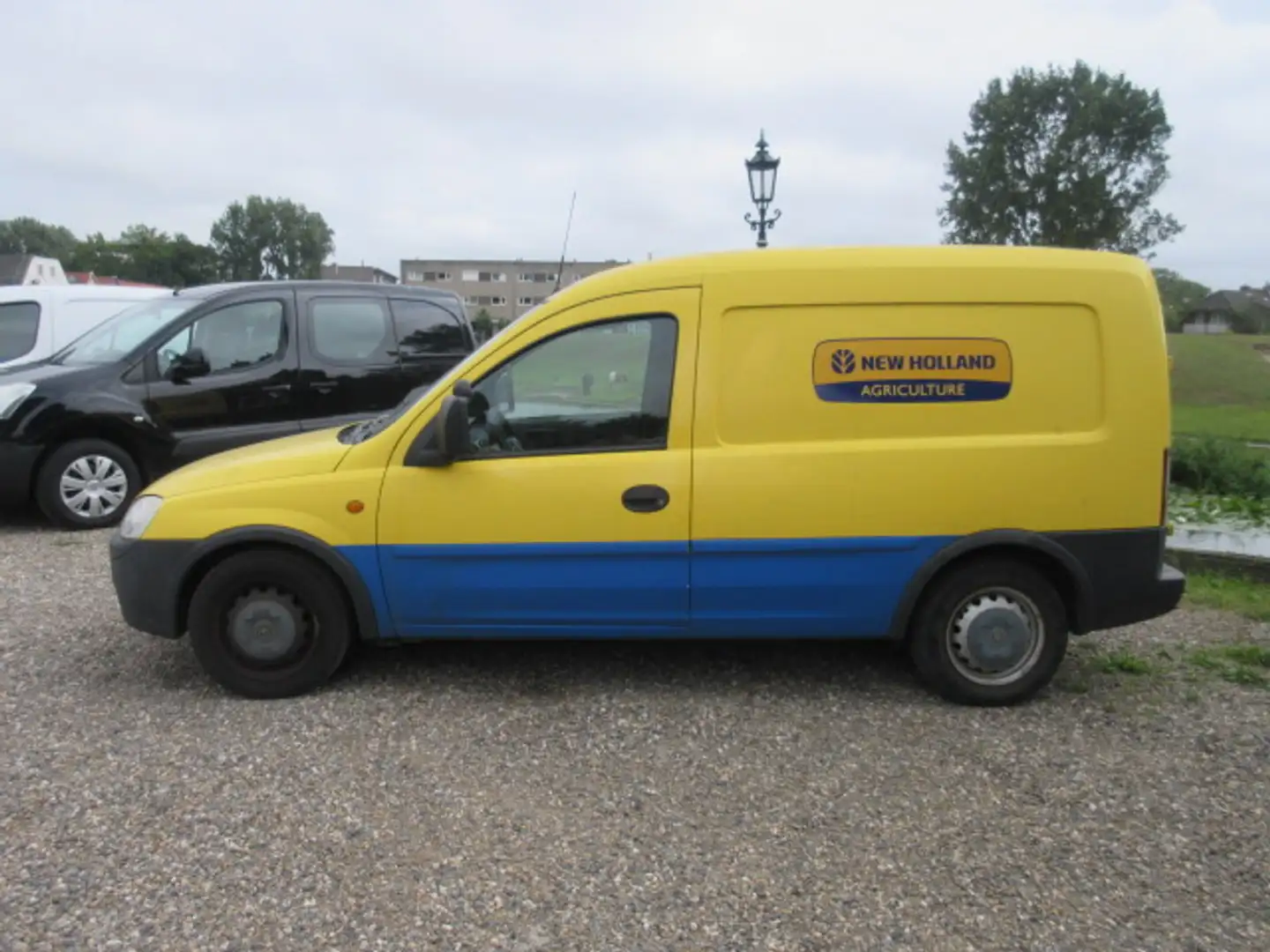 Opel Combo 1.7 DI - APK : 24 - 06 - 2026 Giallo - 2