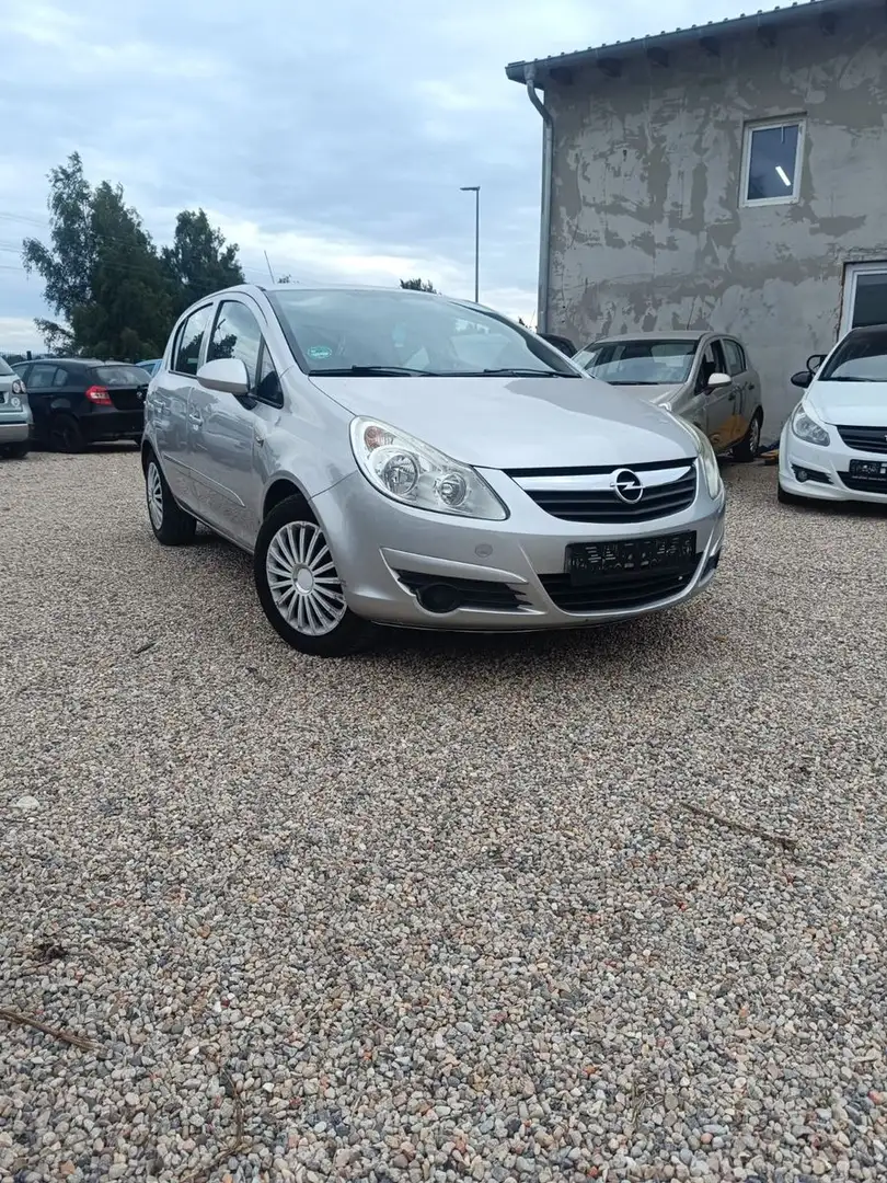Opel Corsa D Edition Silber - 1