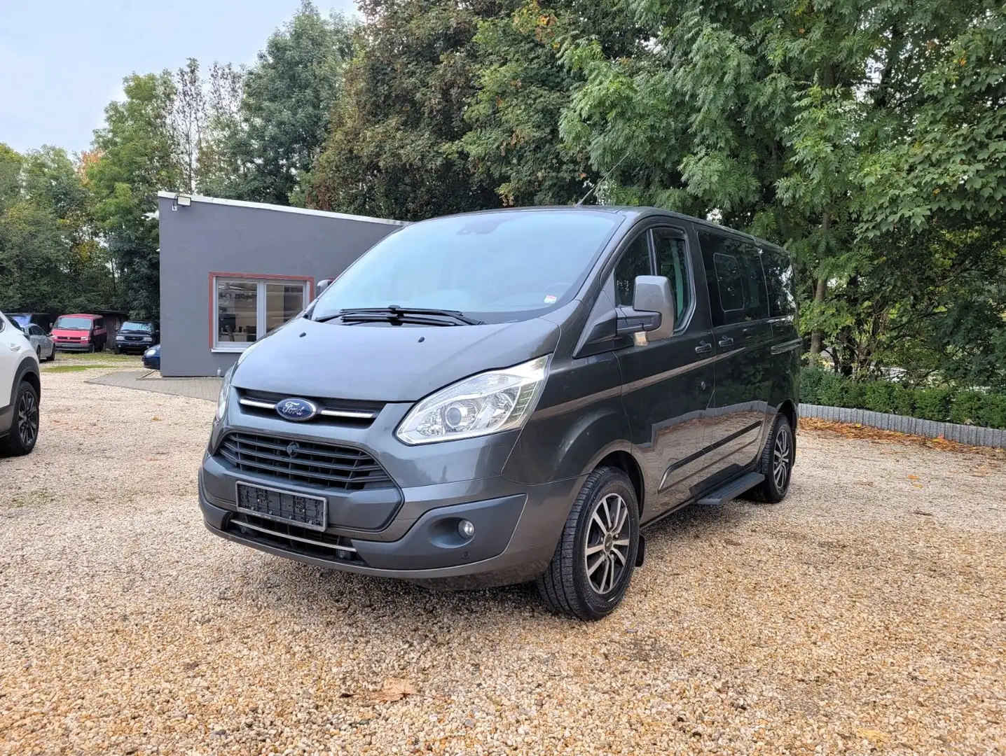 Ford Tourneo Custom *Navi*R-Cam*8xLMF*Klima*PDC*TÜV* Grau - 1