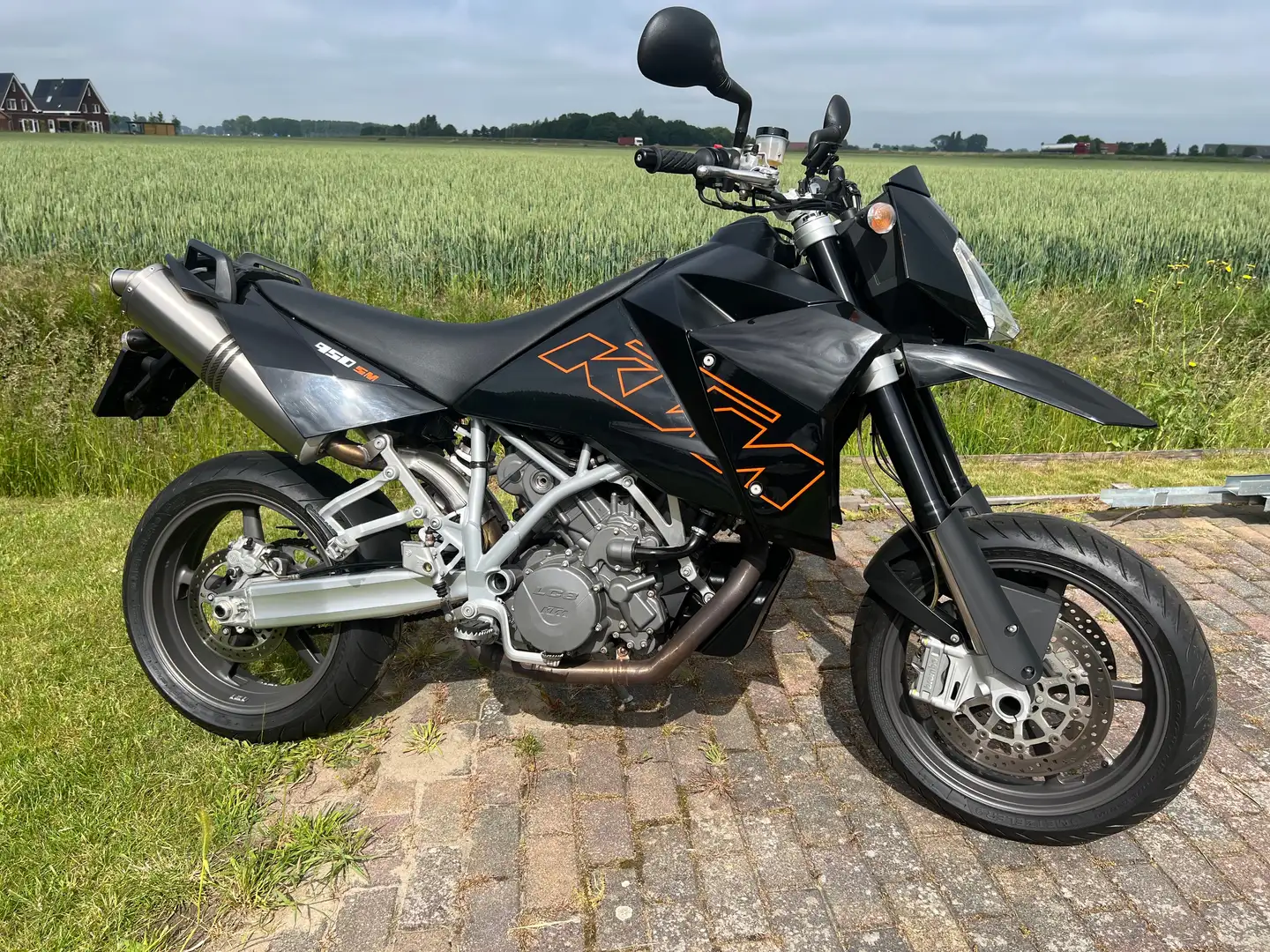 KTM 950 Supermoto Noir - 2