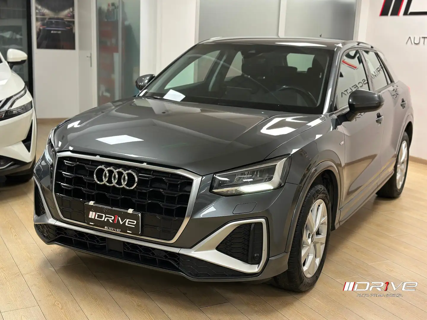 Audi Q2 Q2 30 TFSI S line Edition Grigio - 1