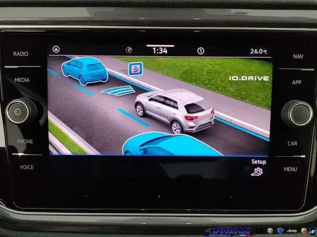 Volkswagen T-Roc view 25