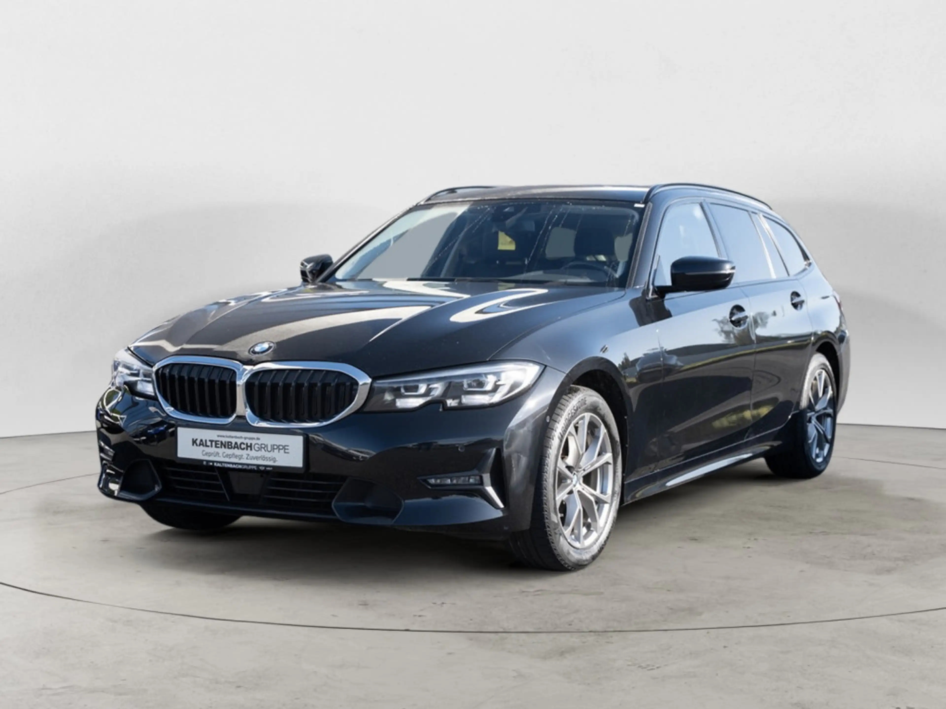 BMW 318 d Touring Sport Line LED ACC W-LAN NAVI — photo 2